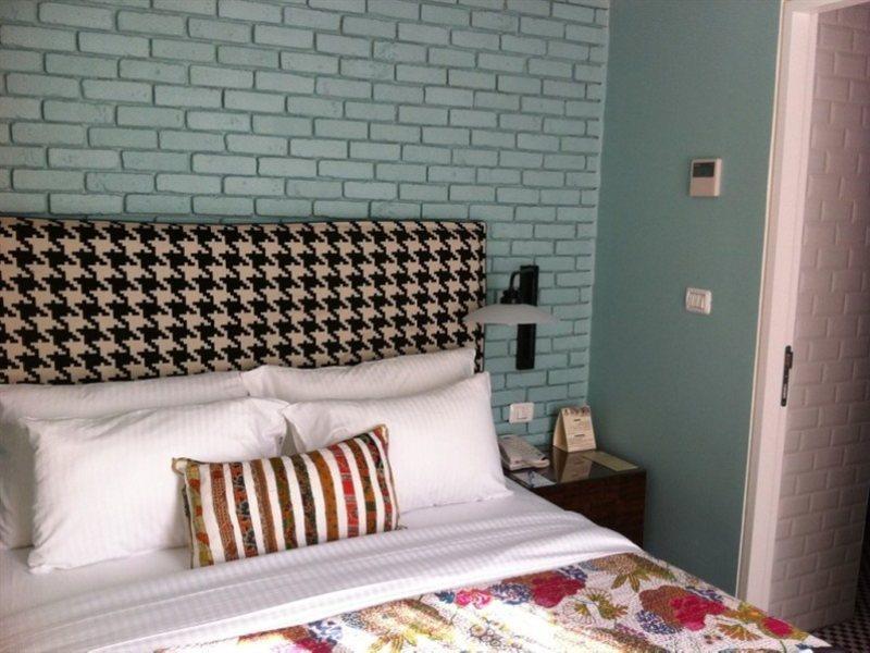 Center Chic Hotel - An Atlas Boutique Hotel Tel Aviv Exterior photo